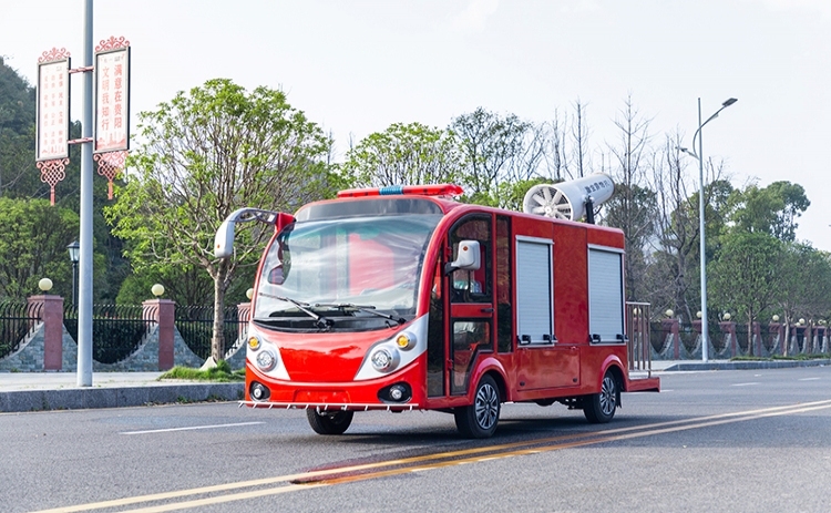 2座除塵車，道路降塵霧炮車